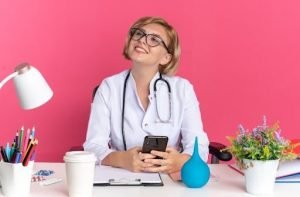 WhatsApp para clínicas: saiba como usar essa ferramenta da melhor forma!